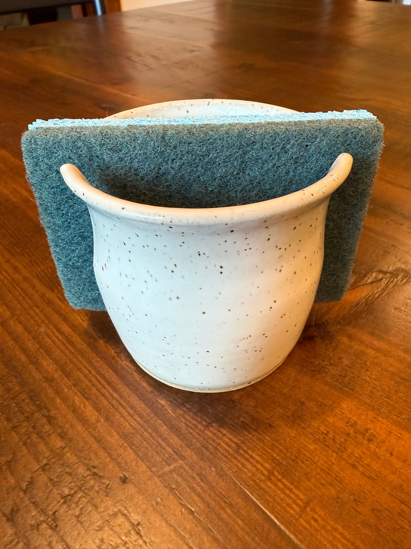 Sponge Holder- White Speckle